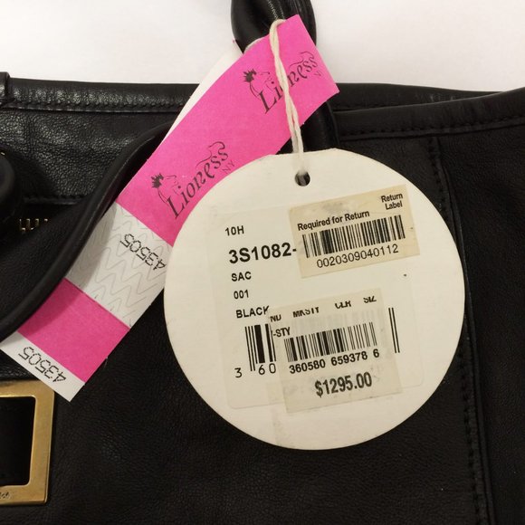 Chloe Amy Pleated Black Leather Tote - Picture 3 of 9